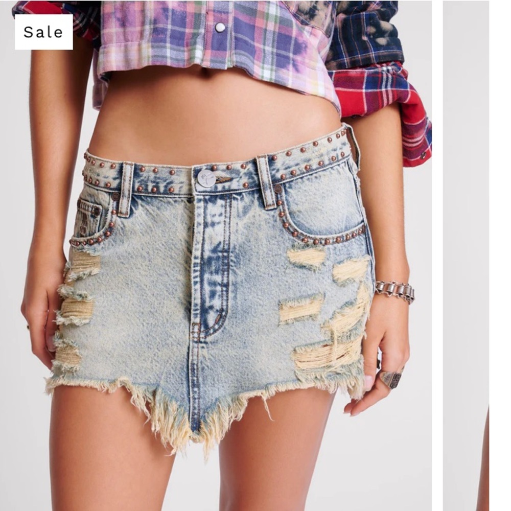 One Teaspoon Junkyard Blue Dust Frayed Studded Low Rise Denim Mini Skirt 25